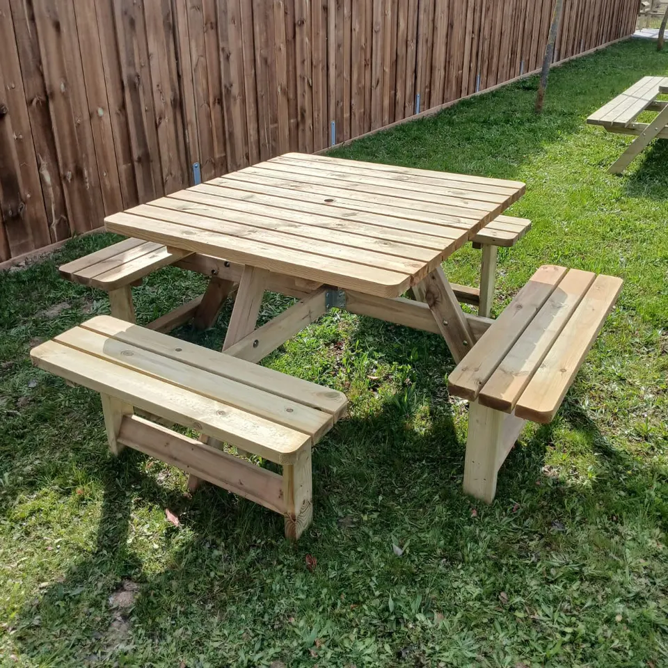 Vierkante picknicktafel KING®